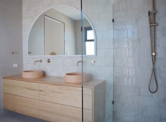 Custom Timber Vanity 2000x650x500